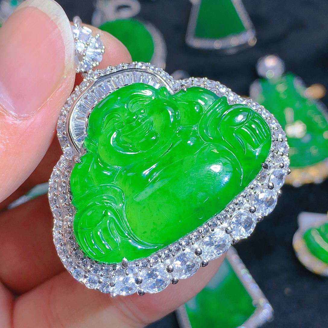 翡翠颈饰银S925镶嵌吊坠