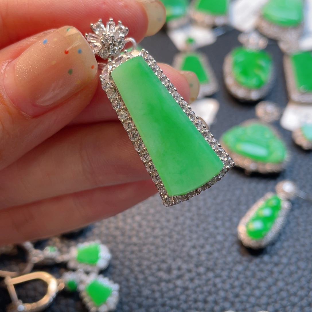 翡翠银S925镶嵌吊坠(不含链)