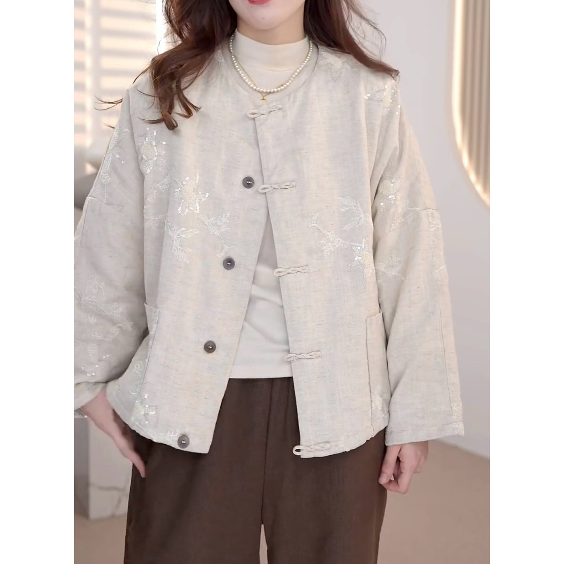 【手工立体勾线刺绣】汉琴1698款温婉新中式提花亮片刺绣麻棉服外套