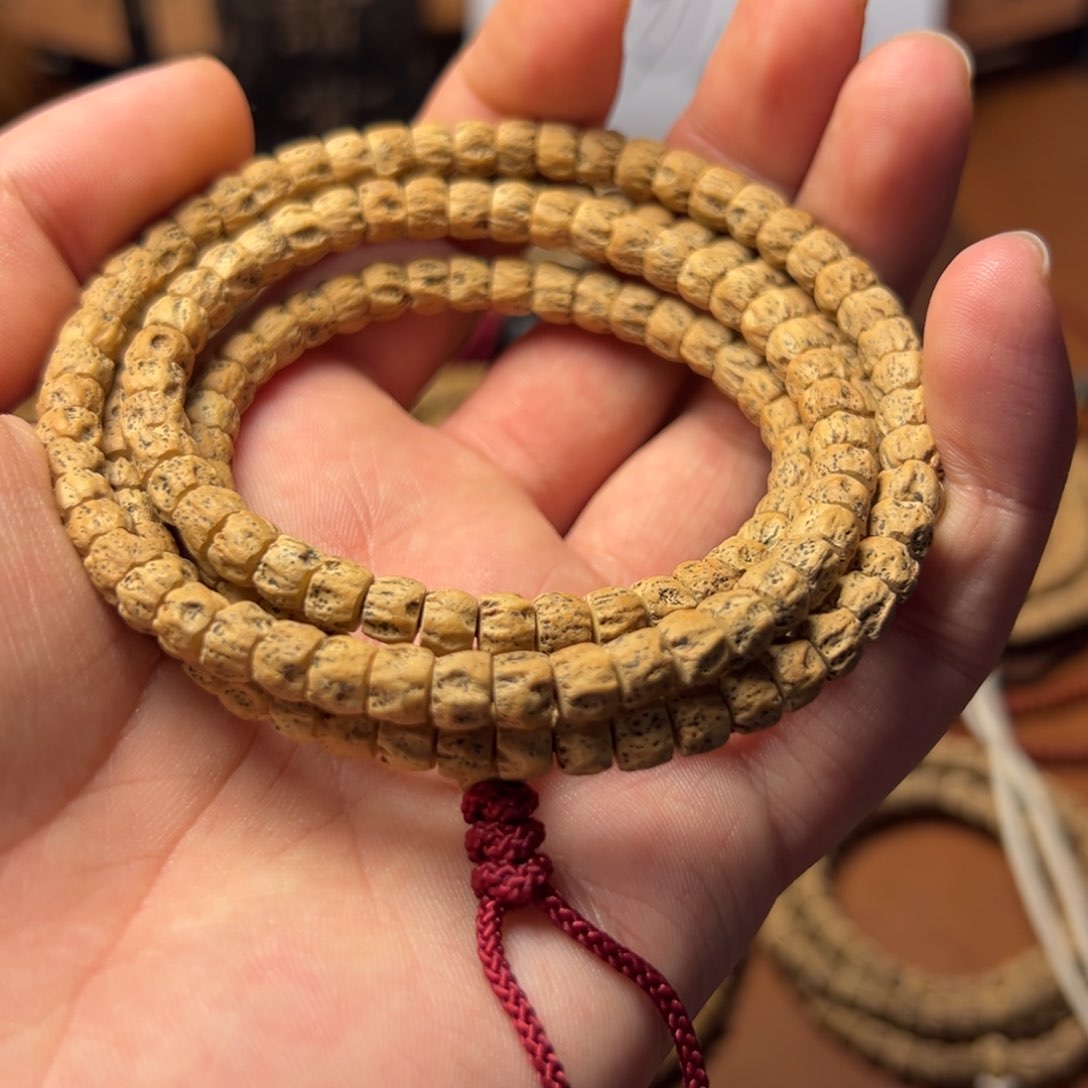 柏香籽/百香籽手串?