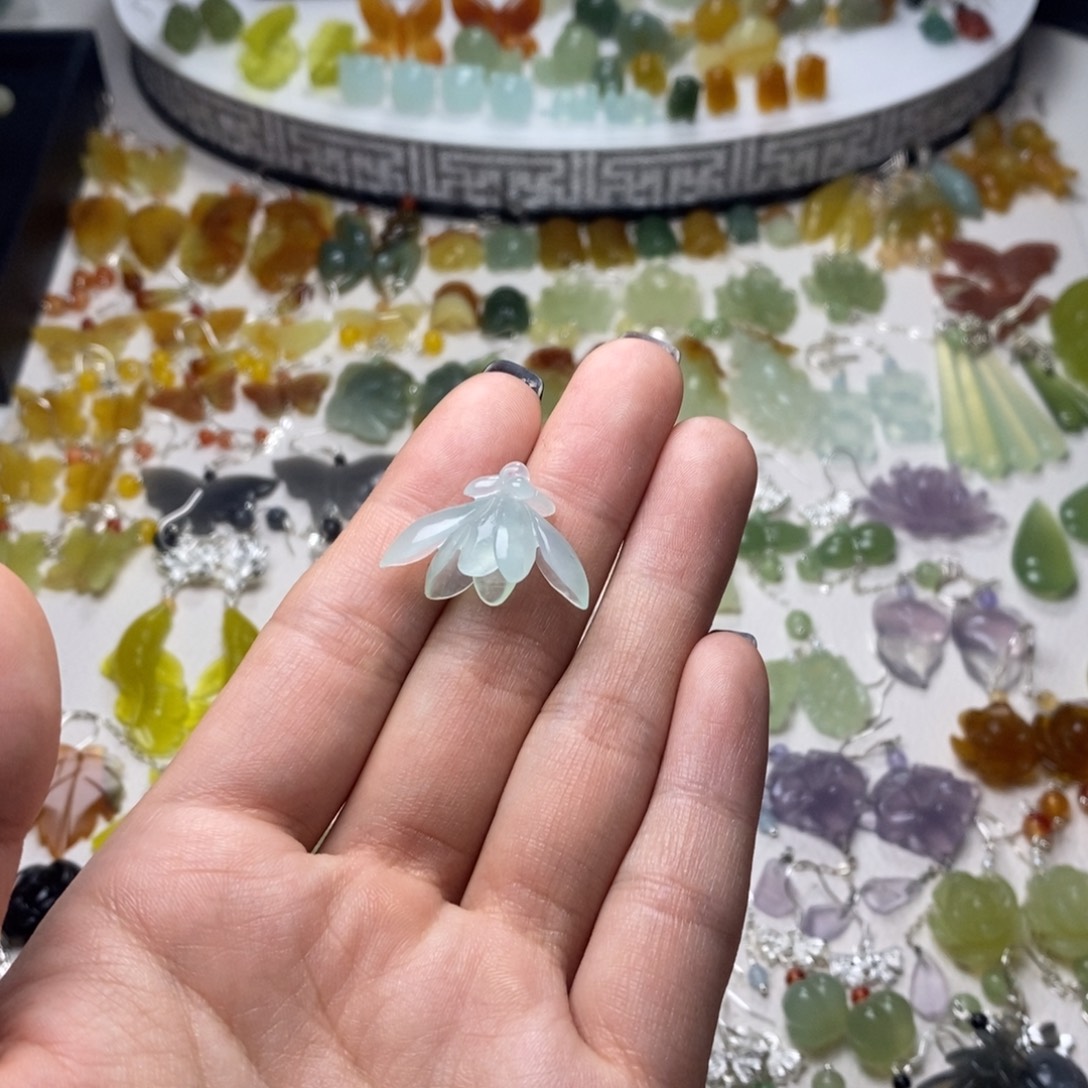 筱***筱蛇纹石玉合金耳饰/颈饰