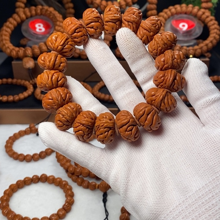 桃核吊坠@****华秦岭龙纹