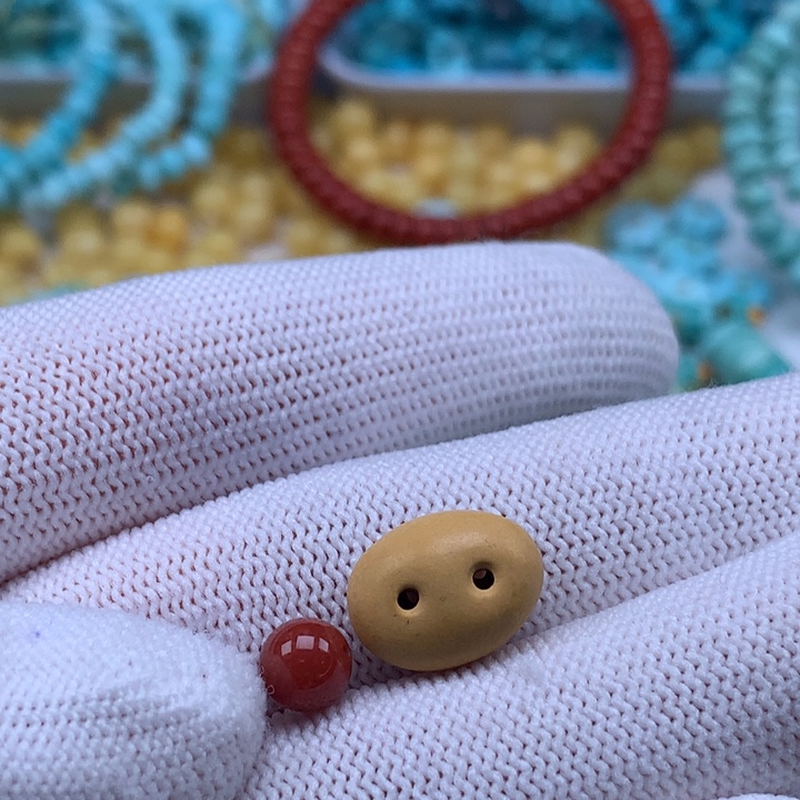 南红玛瑙未镶嵌珠宝奇石