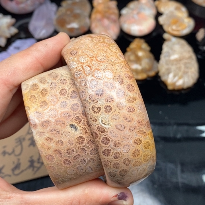 硅化珊瑚（珊瑚玉）手镯未镶嵌60,4