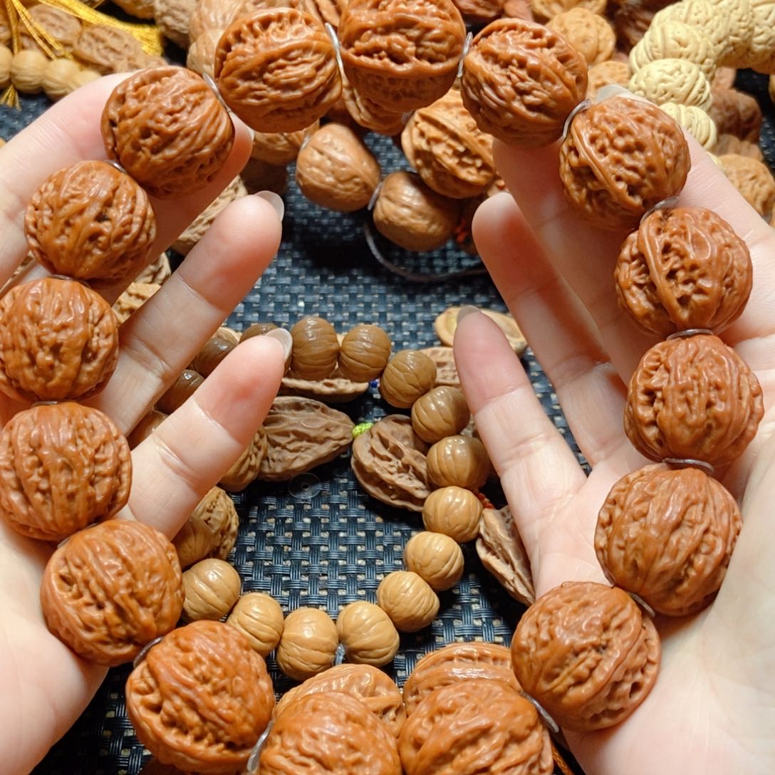 文玩核桃手串荔枝纹八棱