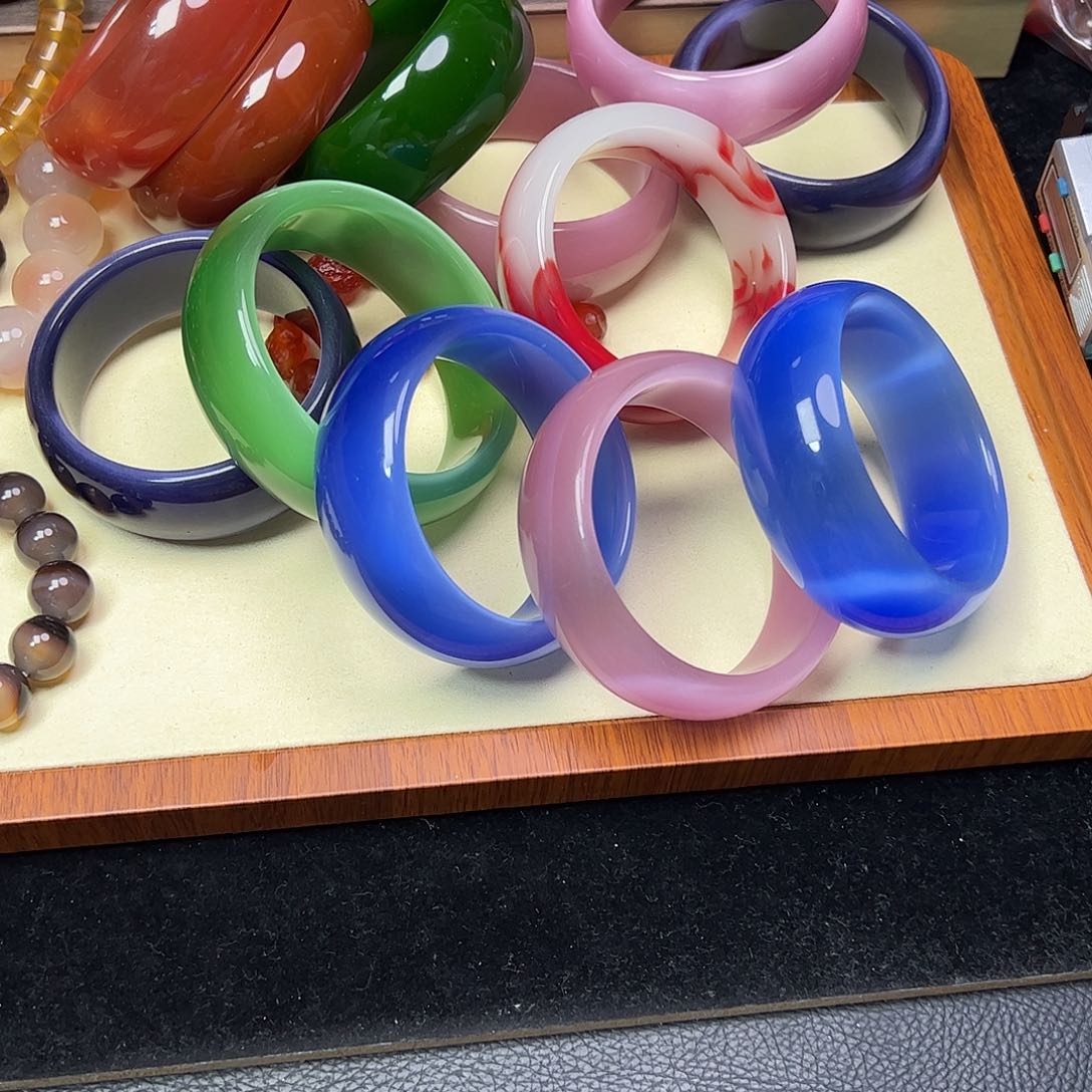 合金木变石（虎睛石）珠宝奇石孤**者