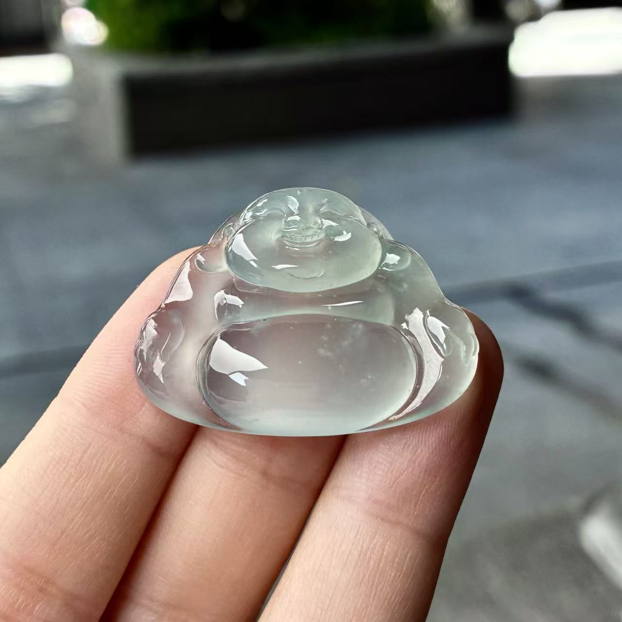 天然a货缅甸翡翠尺寸26.7/34.5/5.6，高冰蓝底佛公吊坠，胶感十足