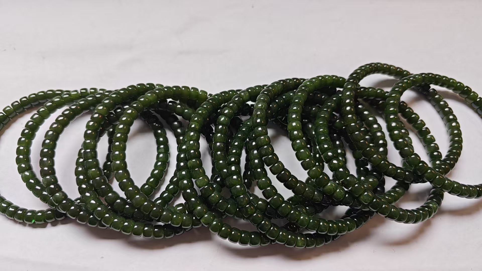 和田玉碧玉手串6mm左右多样性发其一C-947