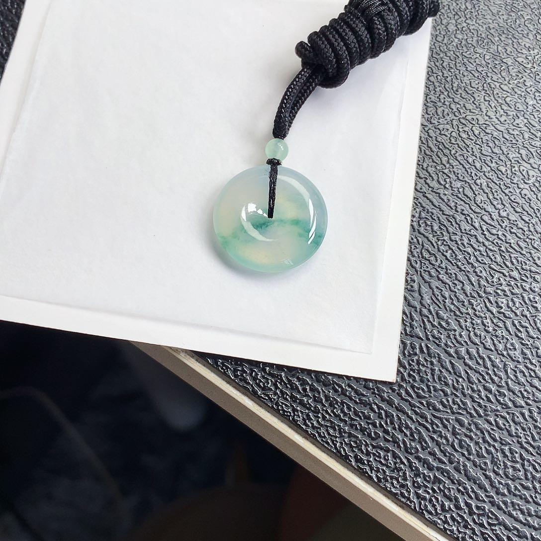 吊坠(不含链)未镶嵌翡翠平安扣