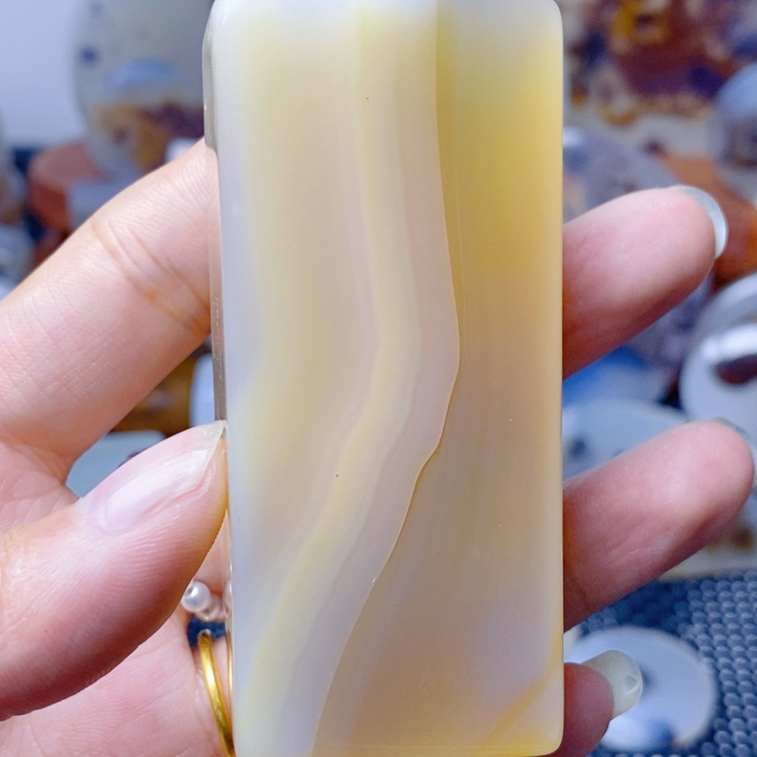 玛瑙/玉髓未镶嵌珠宝奇石