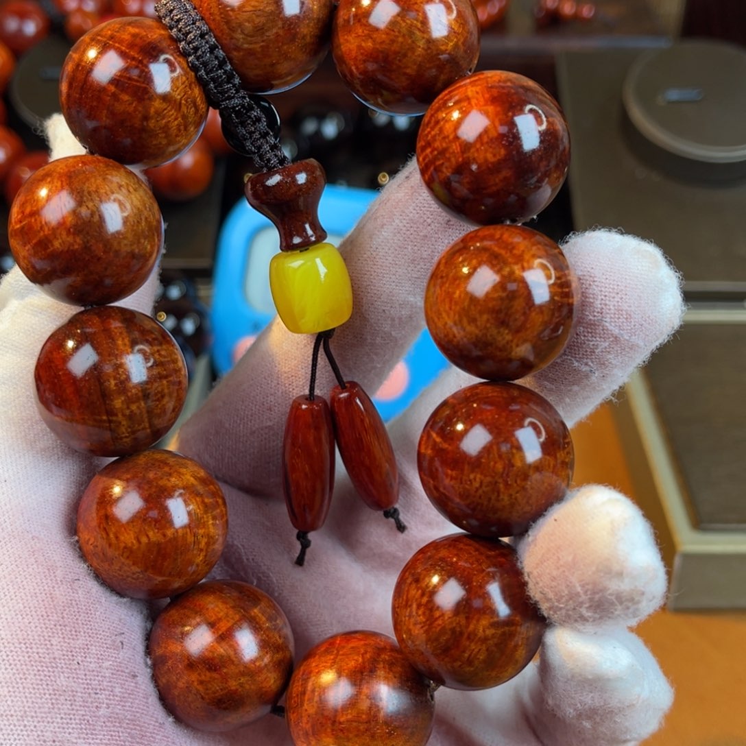 檀香紫檀（小叶紫檀）?****黑