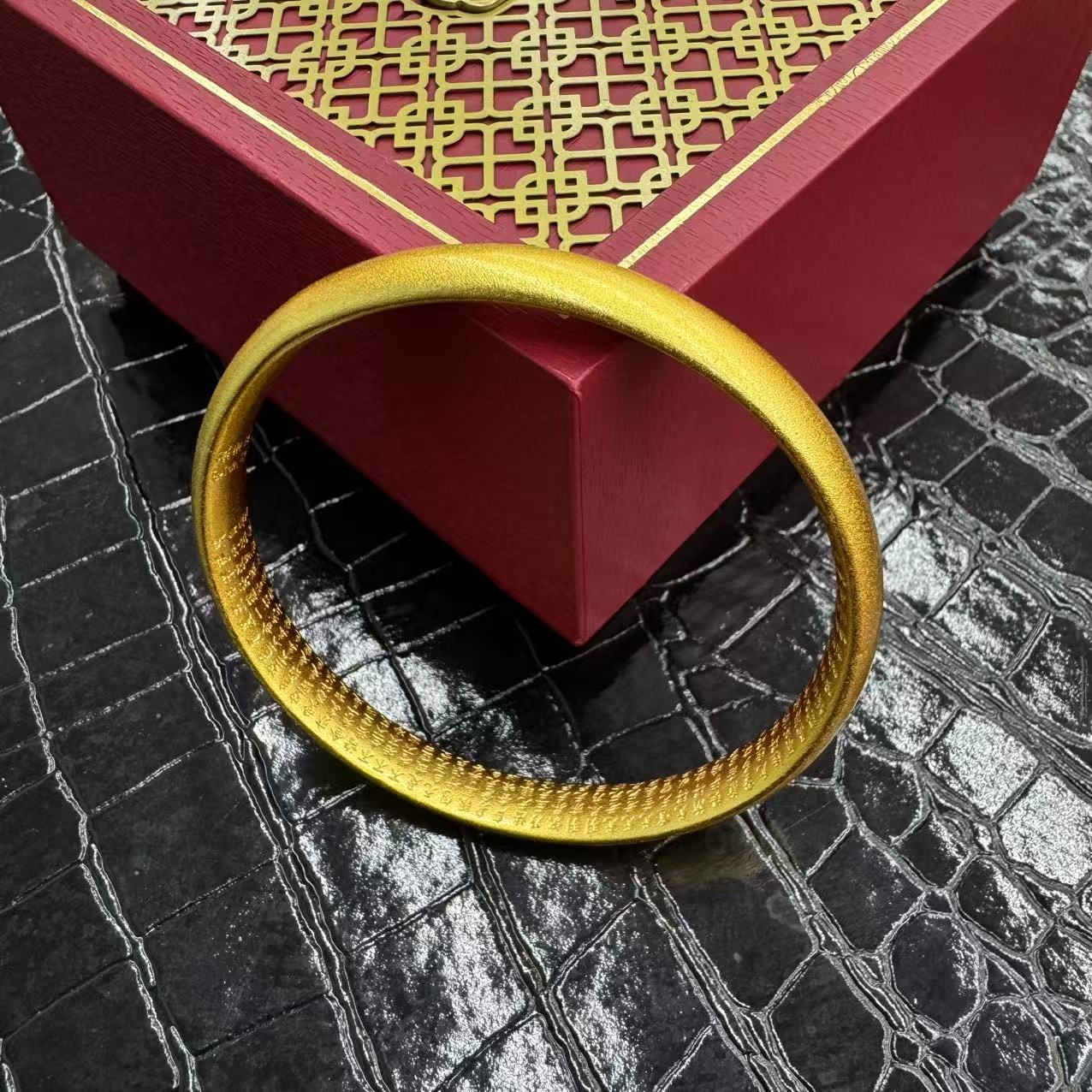 【唐糖甄选】 唐世金 光面闭口手镯  时尚饰品