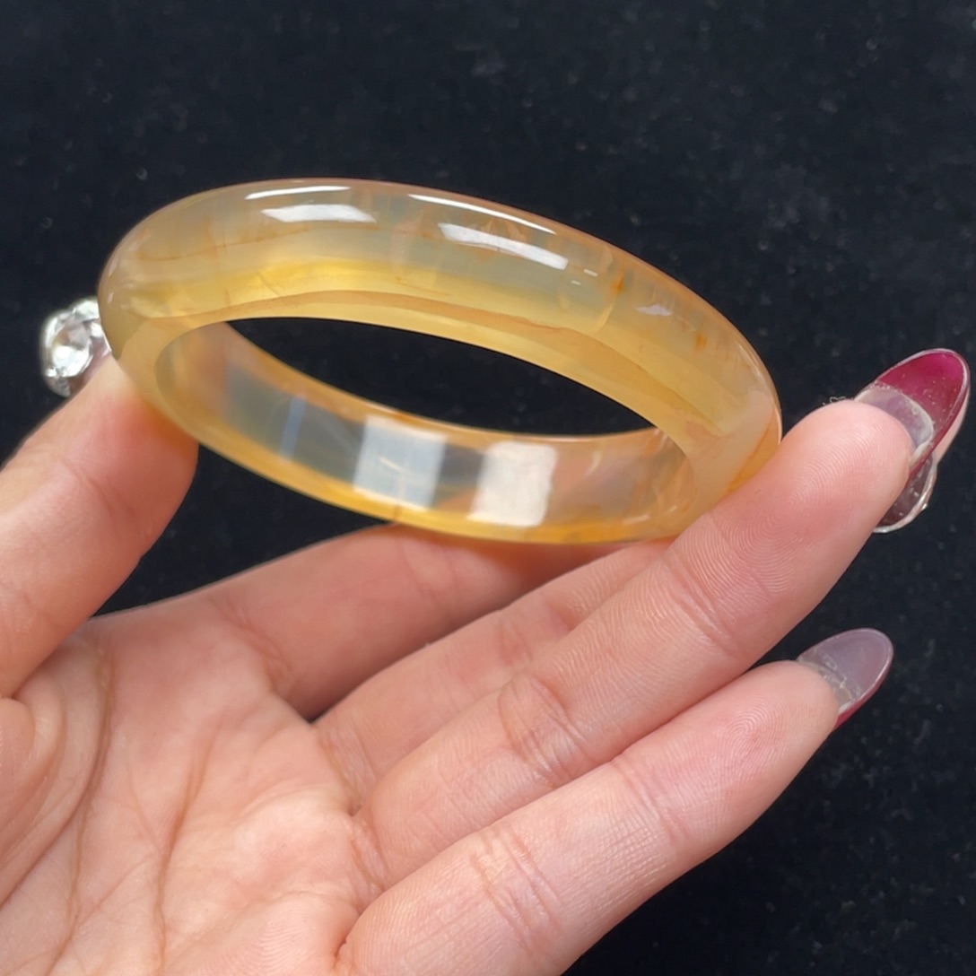 玛瑙/玉髓手镯未镶嵌