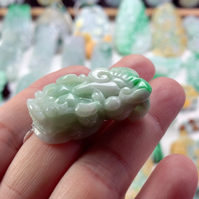 【闪购商品】翡翠吊坠(不含链)未镶嵌