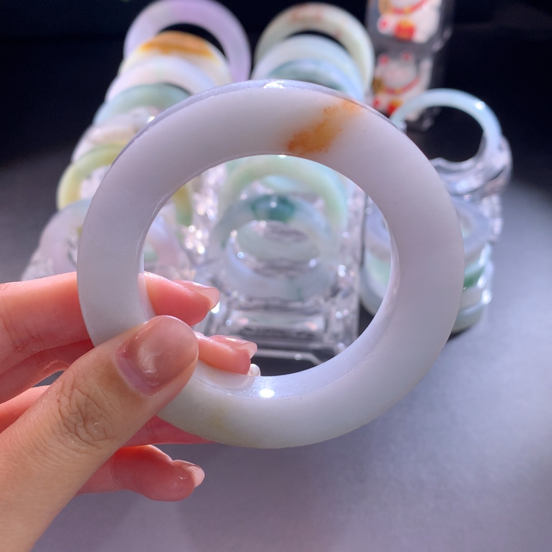 未镶嵌翡翠手镯定制翡翠