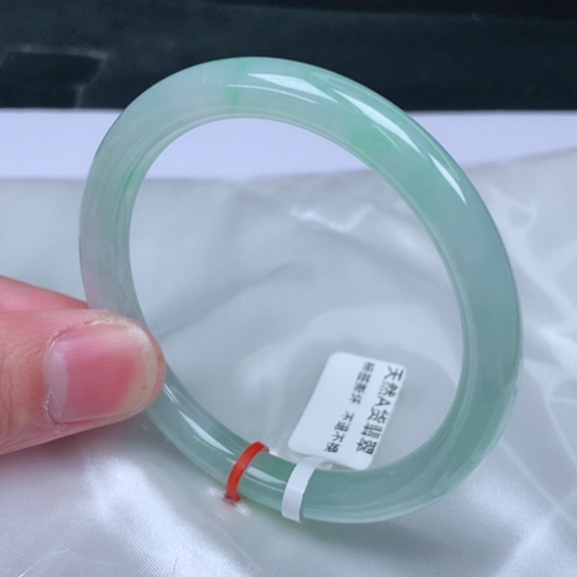 【闪购商品】翡翠手镯未镶嵌，