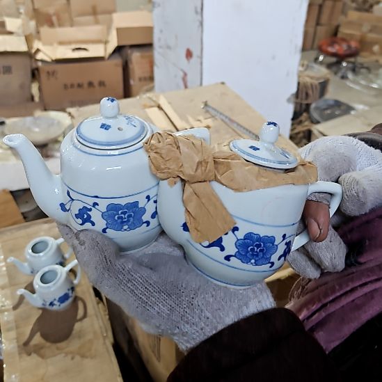 绿泥盘子碗茶壶啥都有