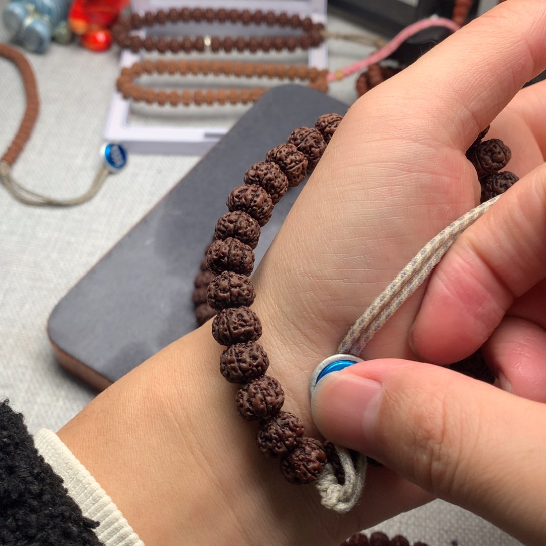 金刚菩提吊坠馮**?老树平细