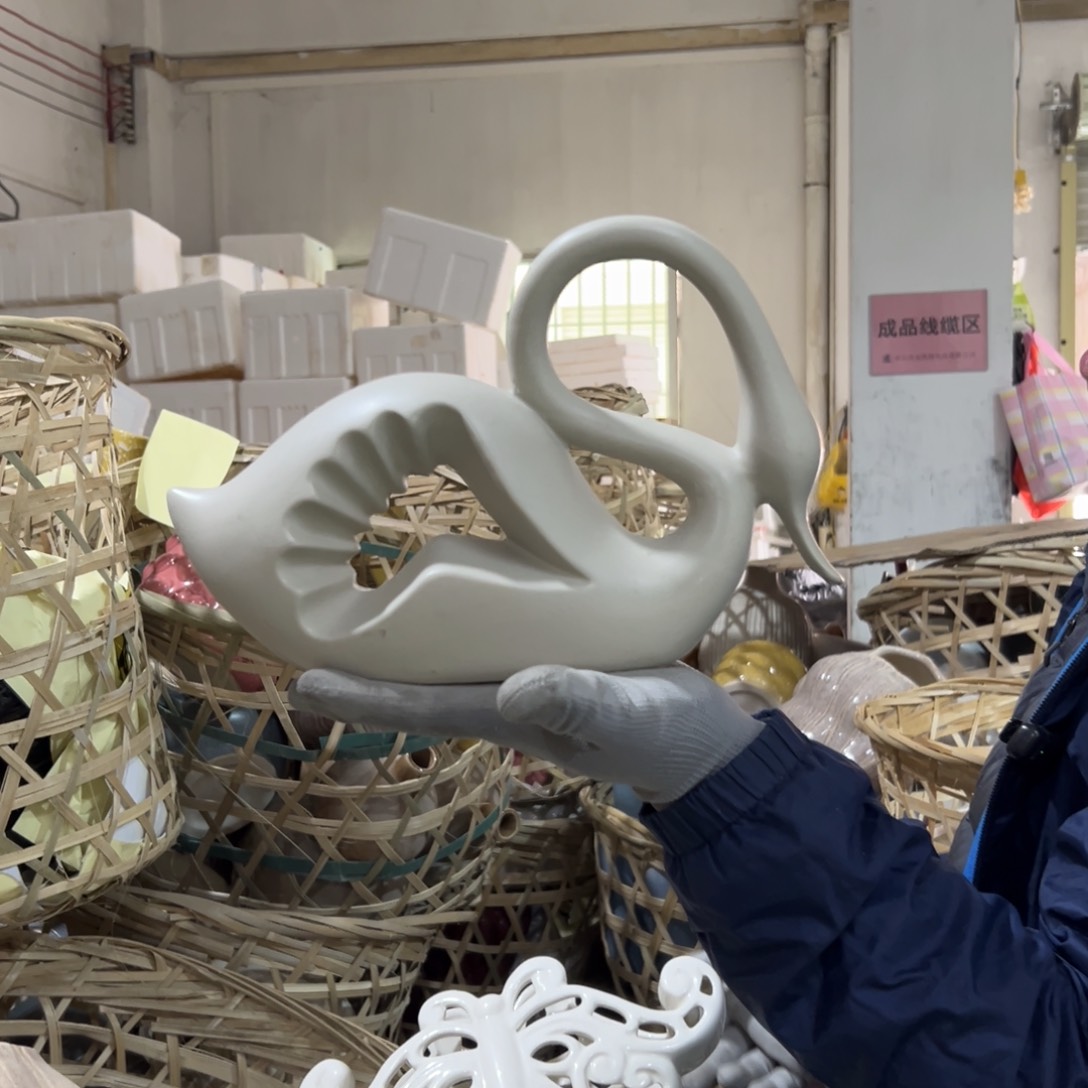 摆件73 号高中低温陶瓷工艺瓶（部分微瑕）