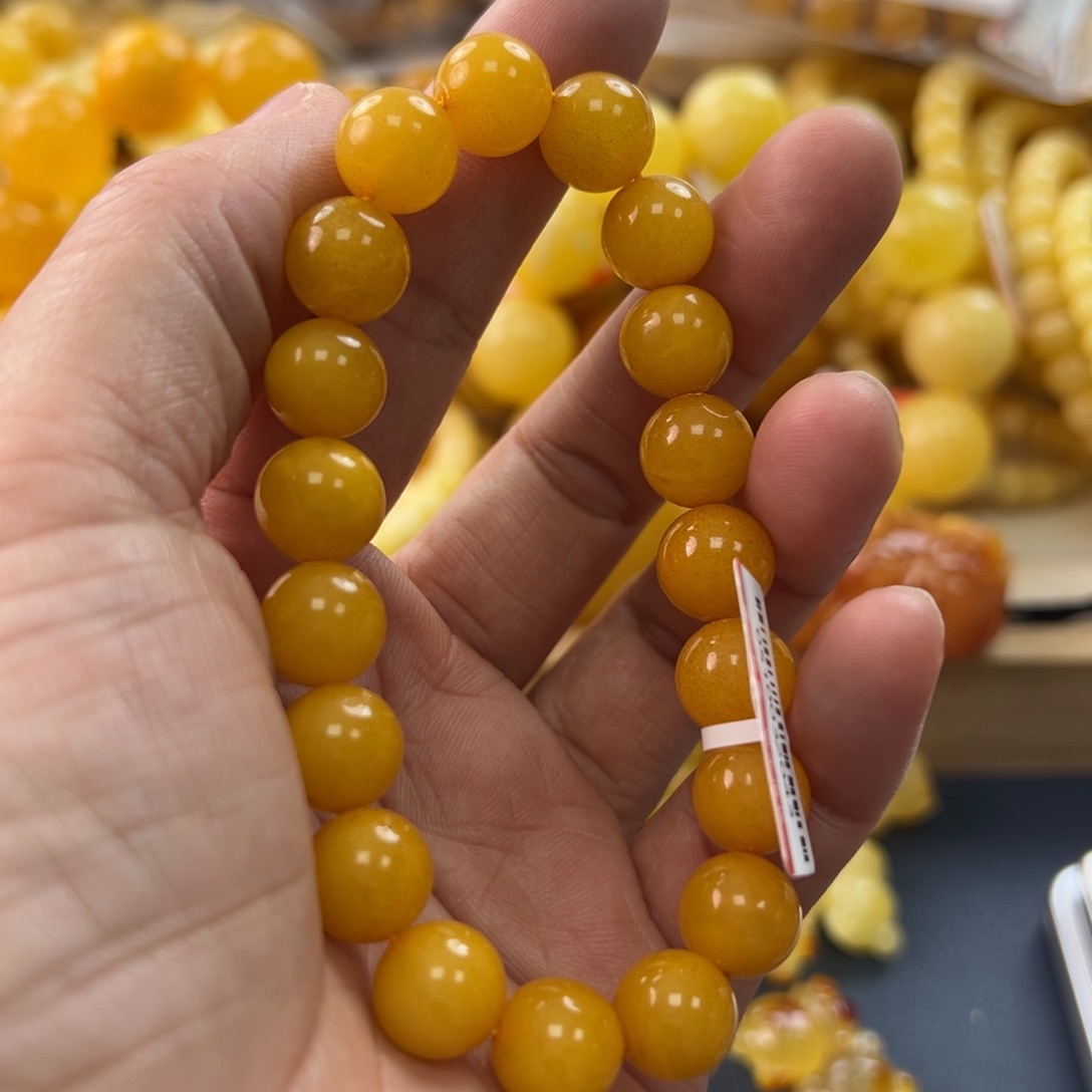未镶嵌琥珀珠宝奇石