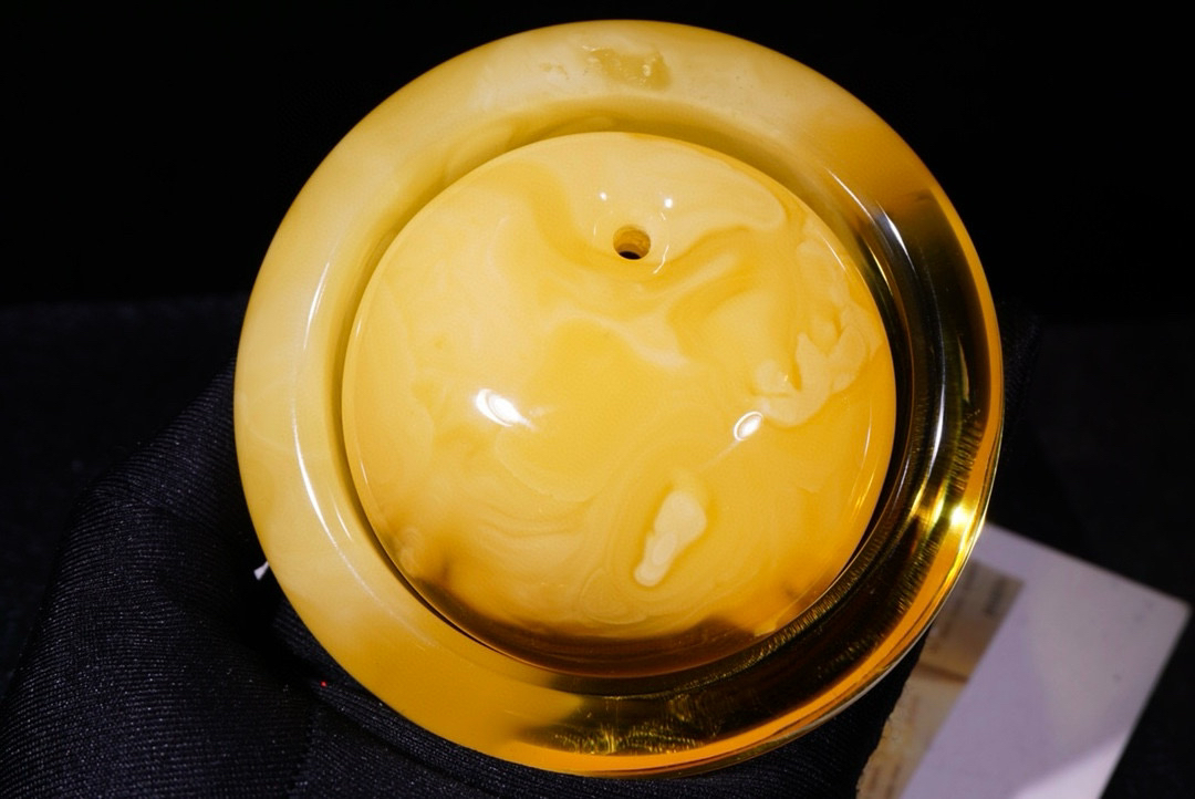 精美半蜜半珀意境手镯63.8圈口