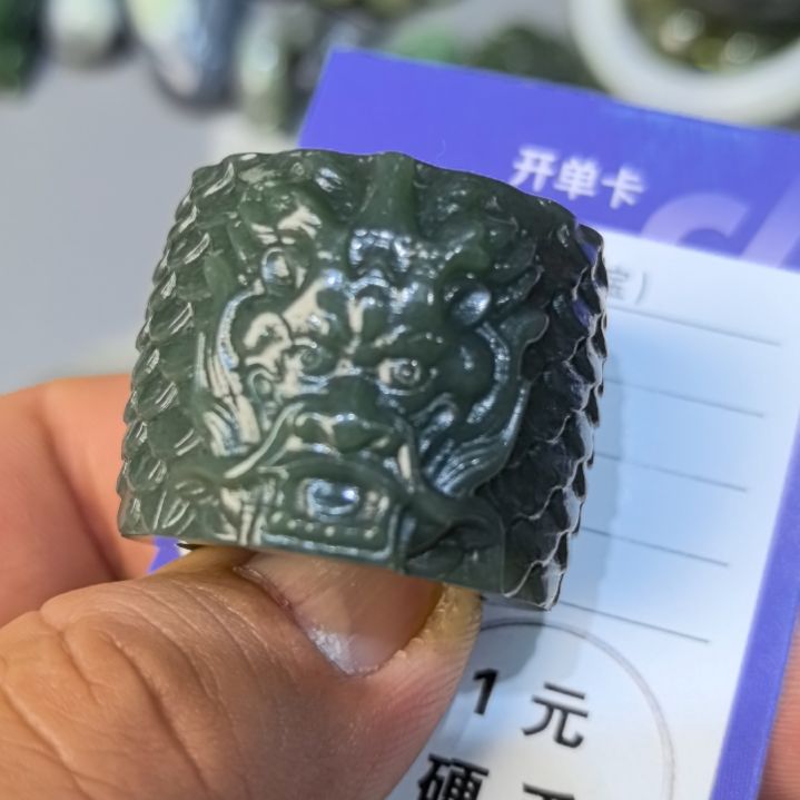 和田玉颈饰未镶嵌一**变