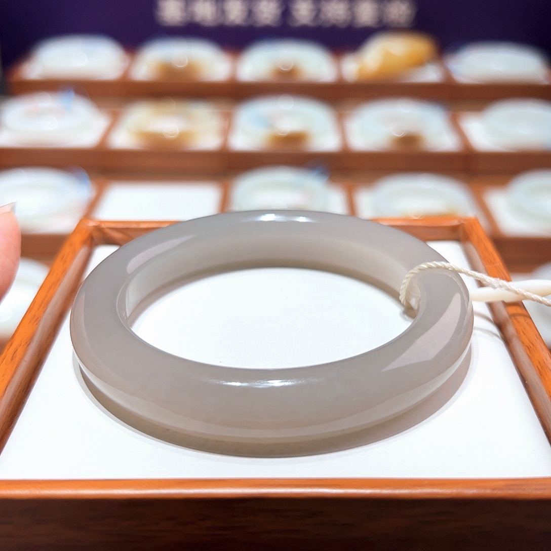 和田玉定金手镯56/57未镶嵌