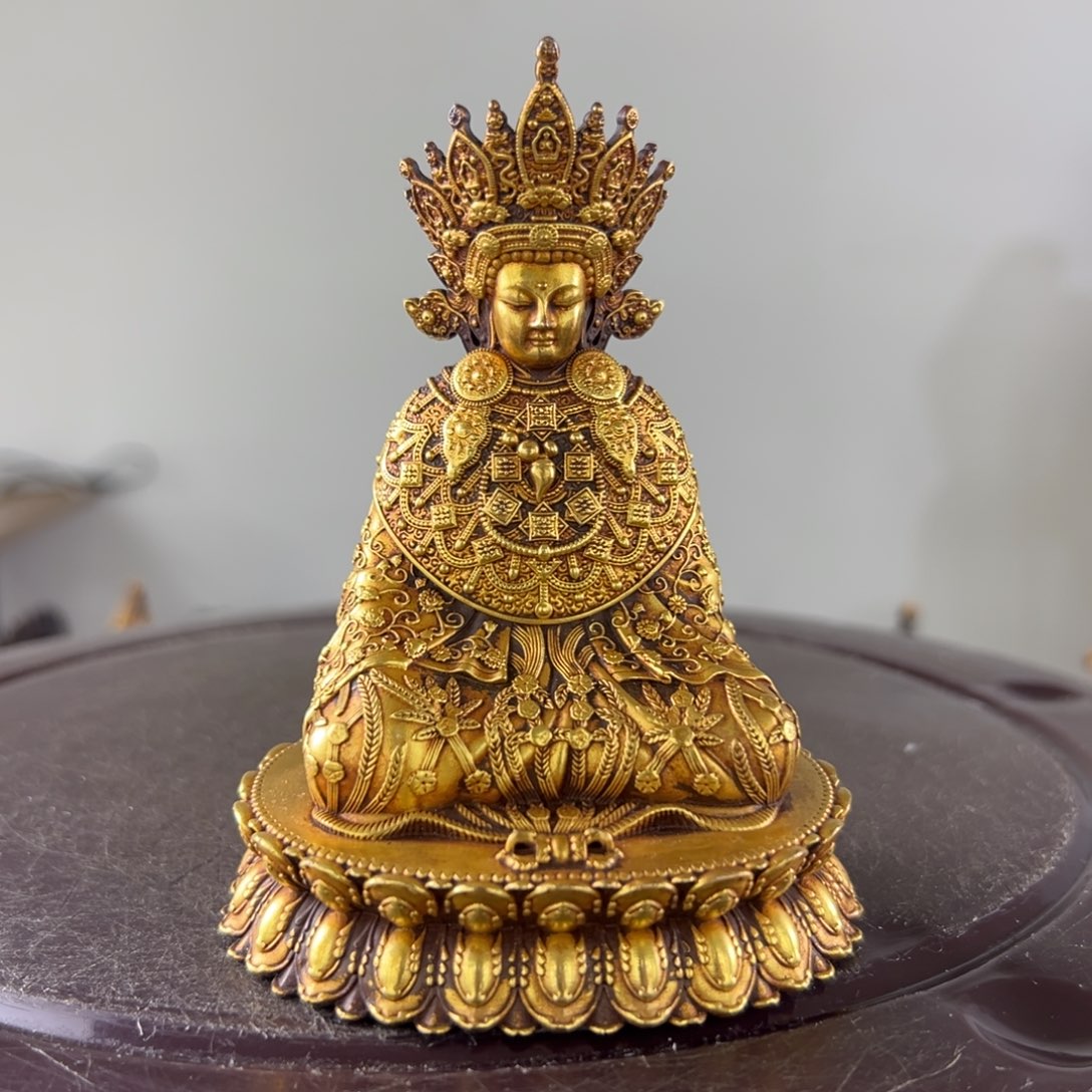 心**忧佛像的造型和造型