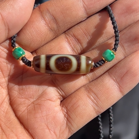 李***生玛瑙/玉髓（覆膜）未镶嵌颈饰