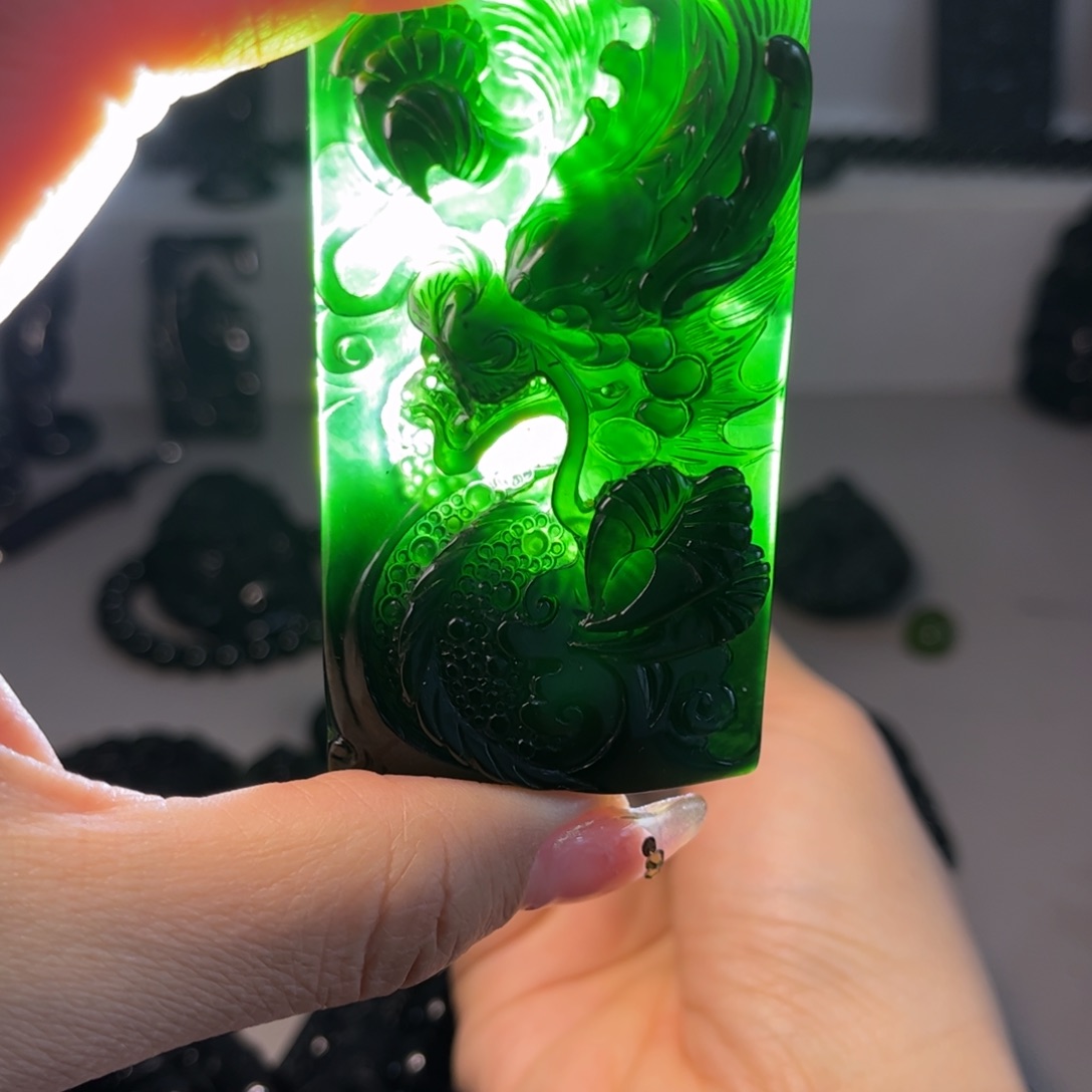 蛇纹石玉颈饰合金?****✨