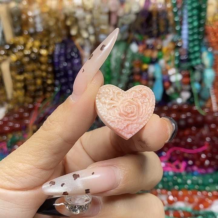 蝶***酥玛瑙/玉髓未镶嵌珠宝半成品