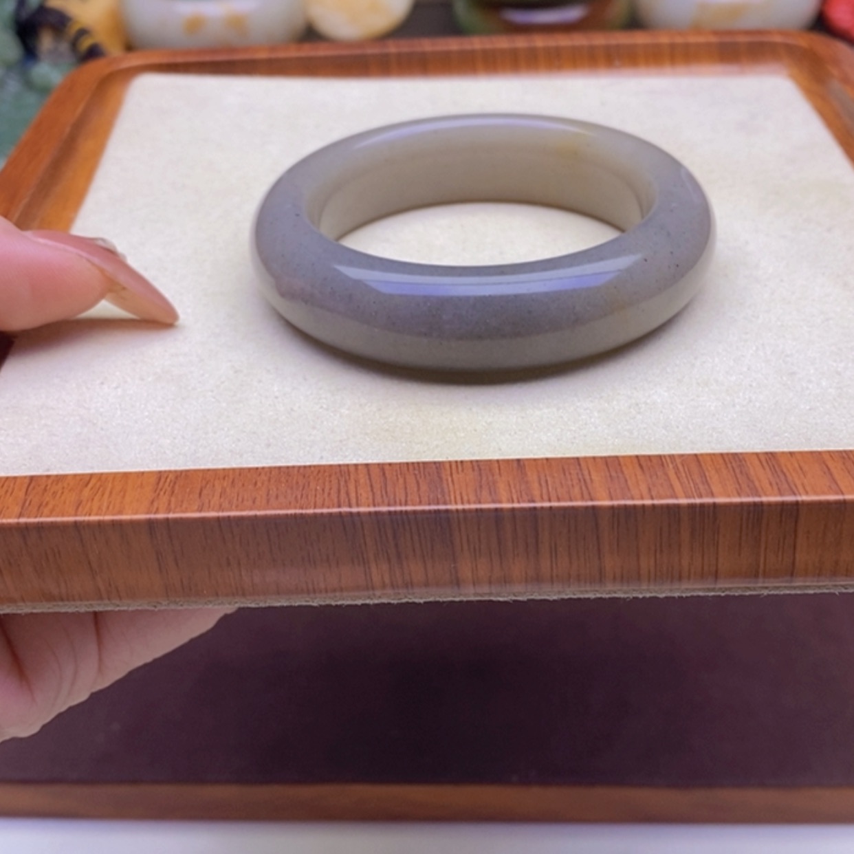 【闪购商品】石英质玉手镯未镶嵌