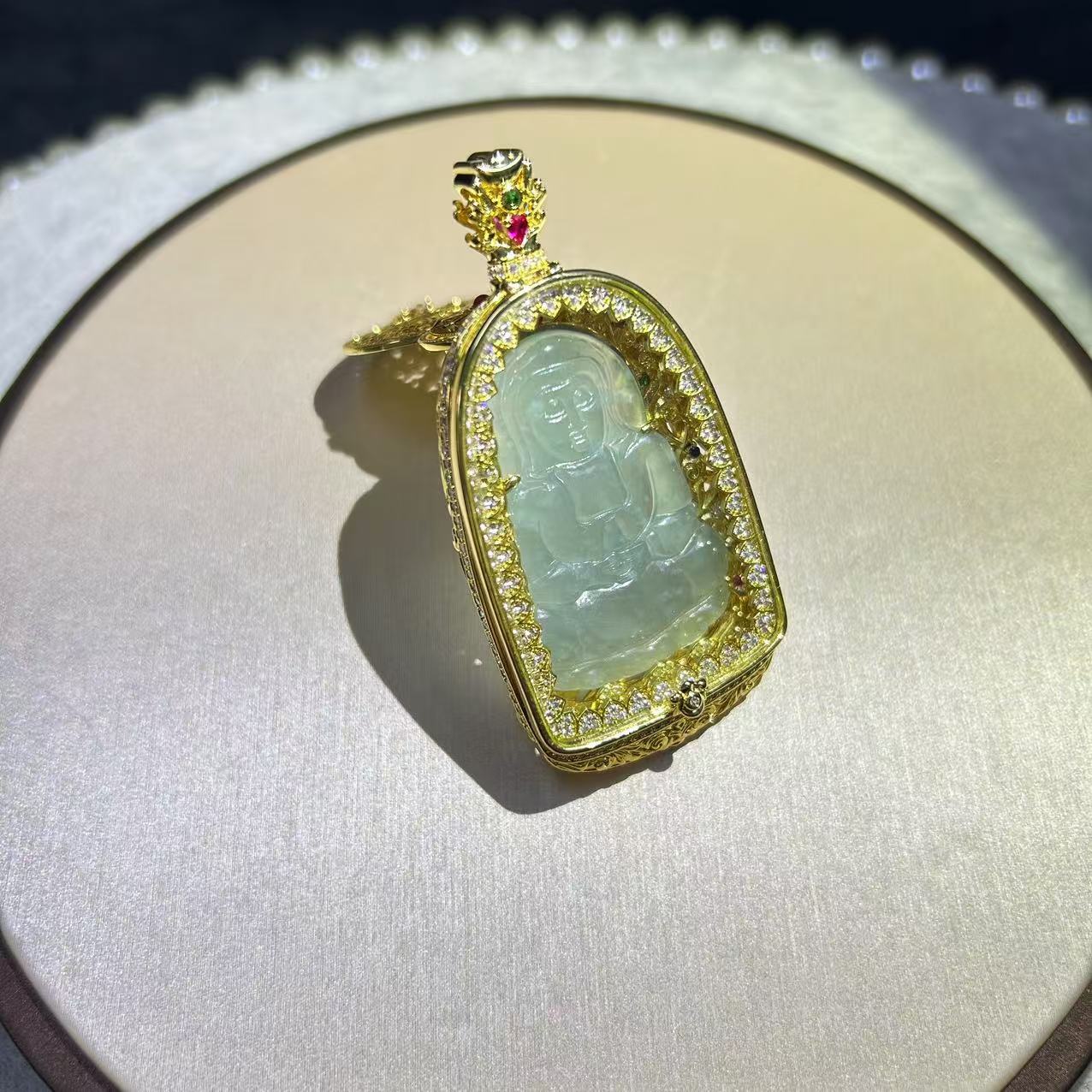 [粉丝专属]高奢臻品天然翡翠观音吊坠XKFC01（多样性发货）