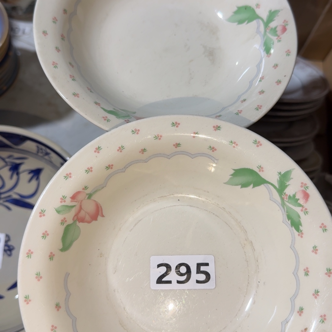 茶盏在这条街走到哪里