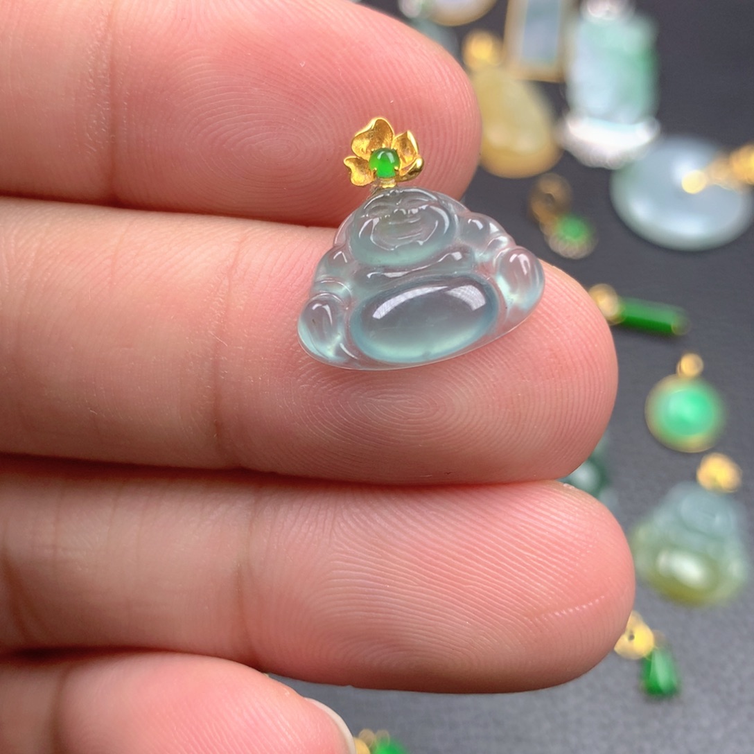 【闪购商品】颈饰18K金镶嵌翡翠翡翠