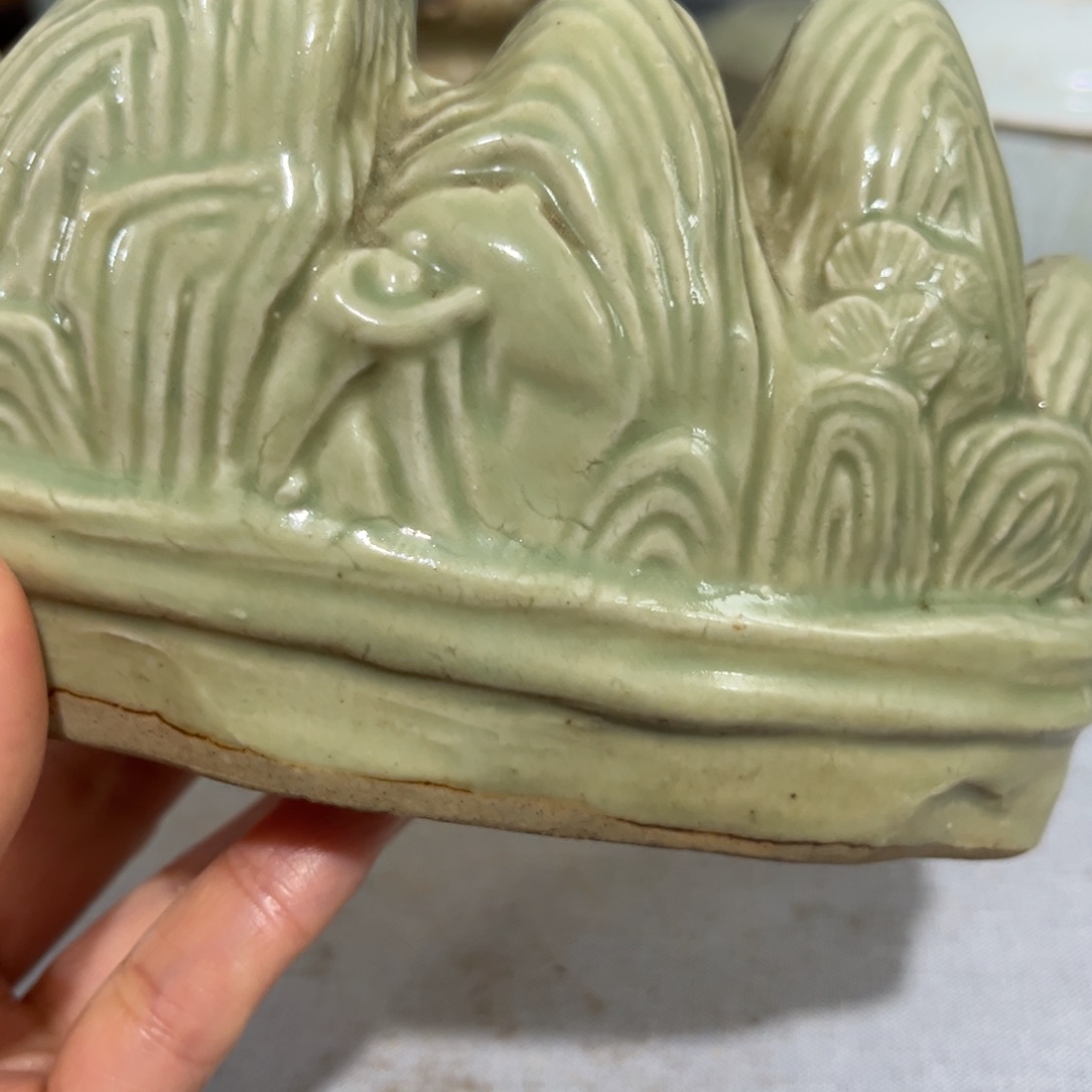 用***8摆件陶龙泉窑文房笔架