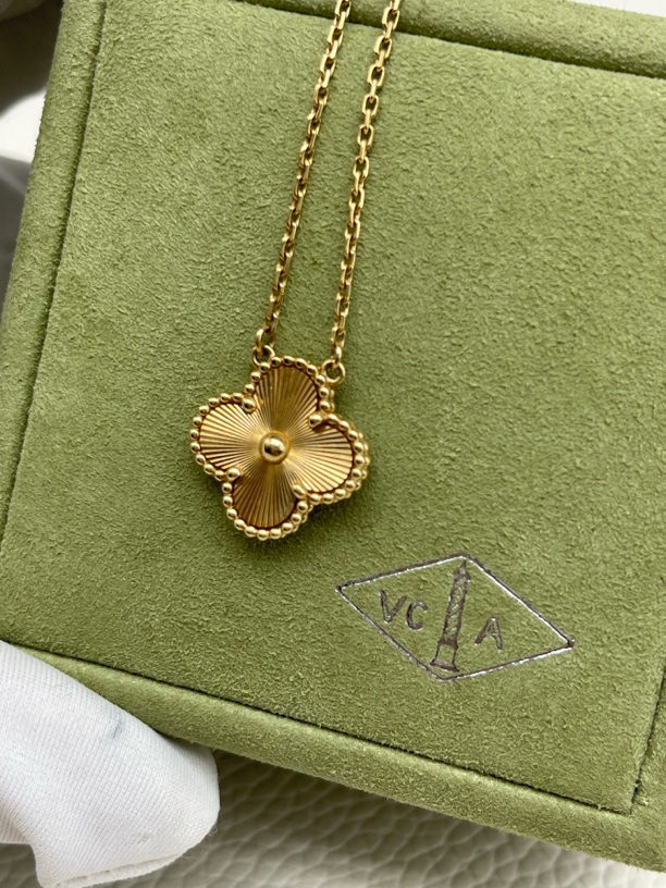 99新 梵克雅宝 20年黄金镭射项链