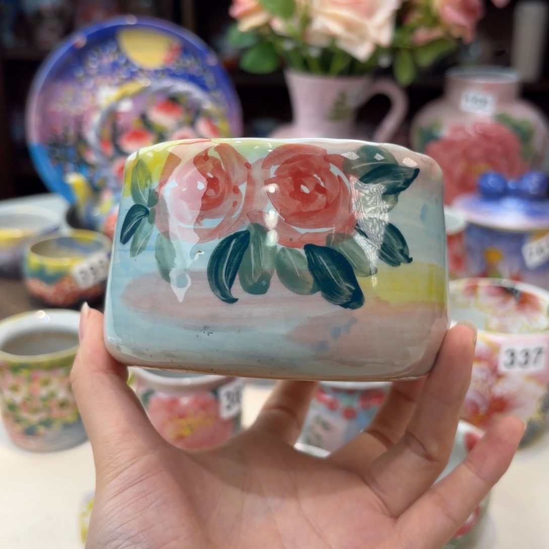 瓷片兔兔好可爱呀打
