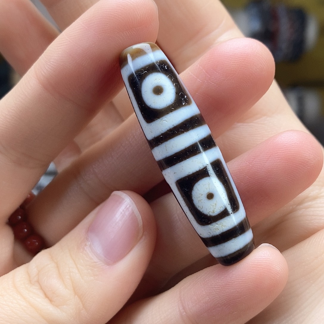 玛瑙/玉髓散珠四眼