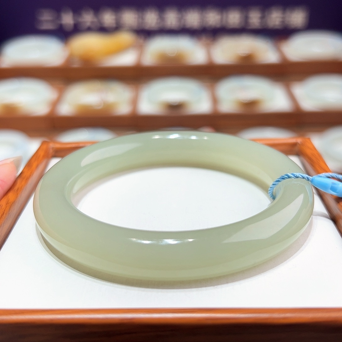 和田玉手镯57/58未镶嵌