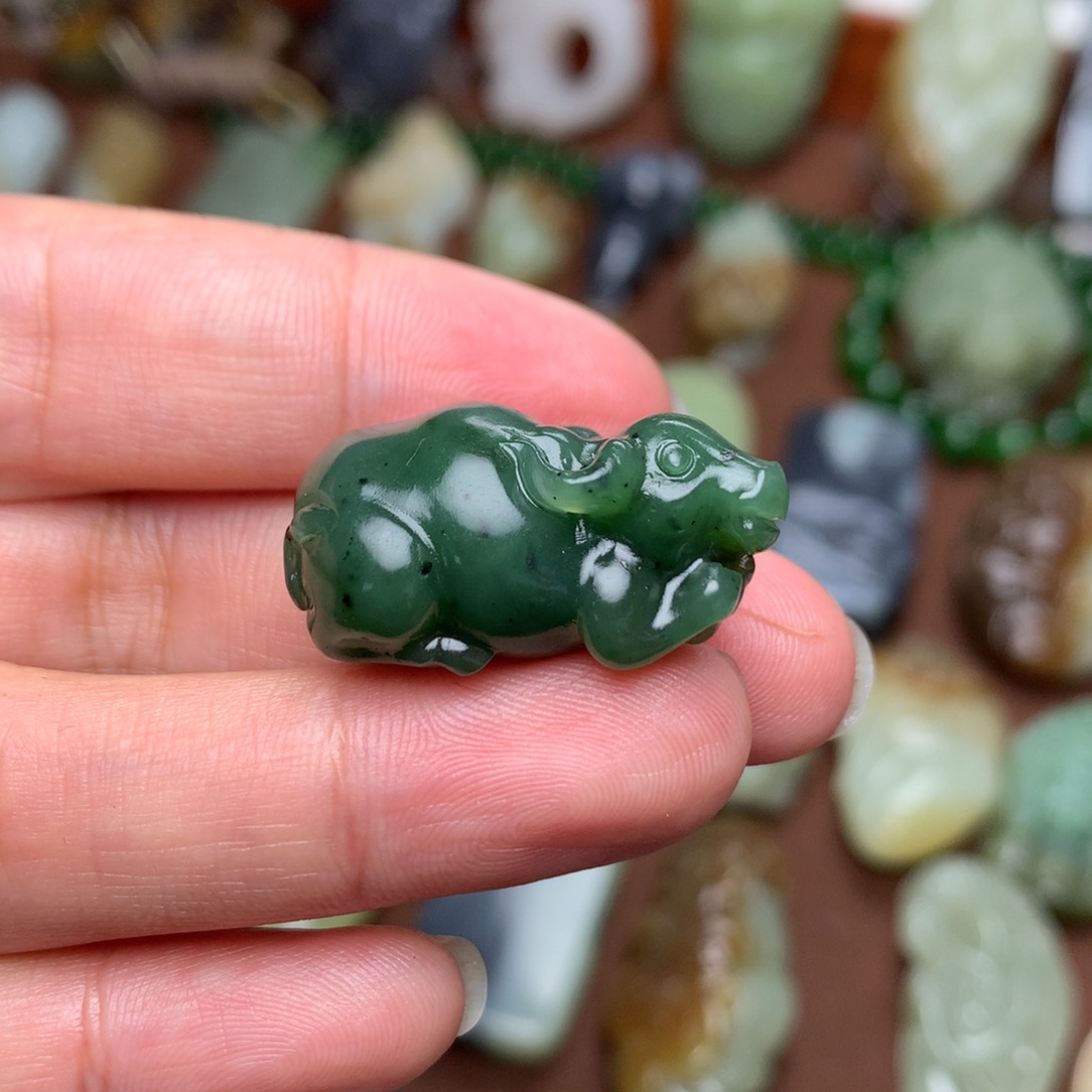 和田玉挂件未镶嵌