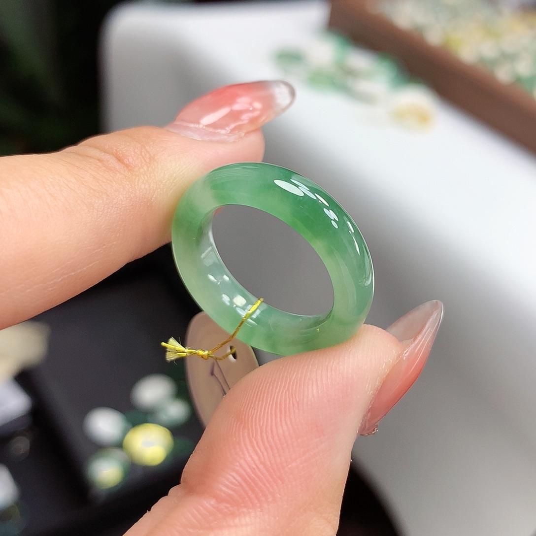 翡翠戒指未镶嵌15号