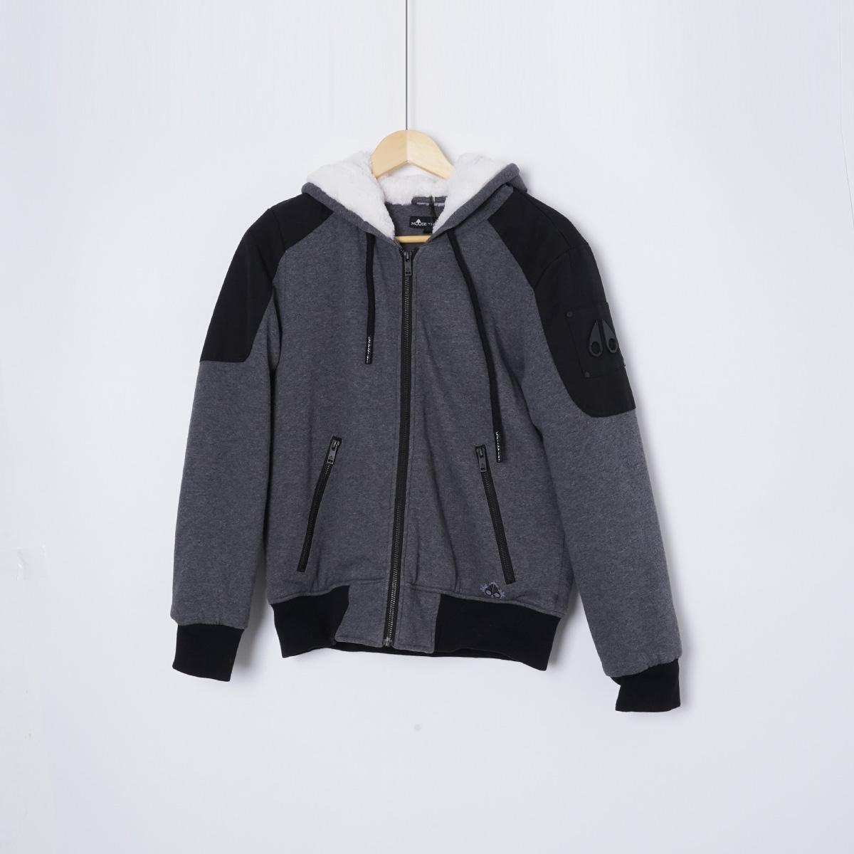 99新 MOOSE KNUCKLES/慕斯纳可兹 聚酯纤维/TH1307/棉服/L码女装