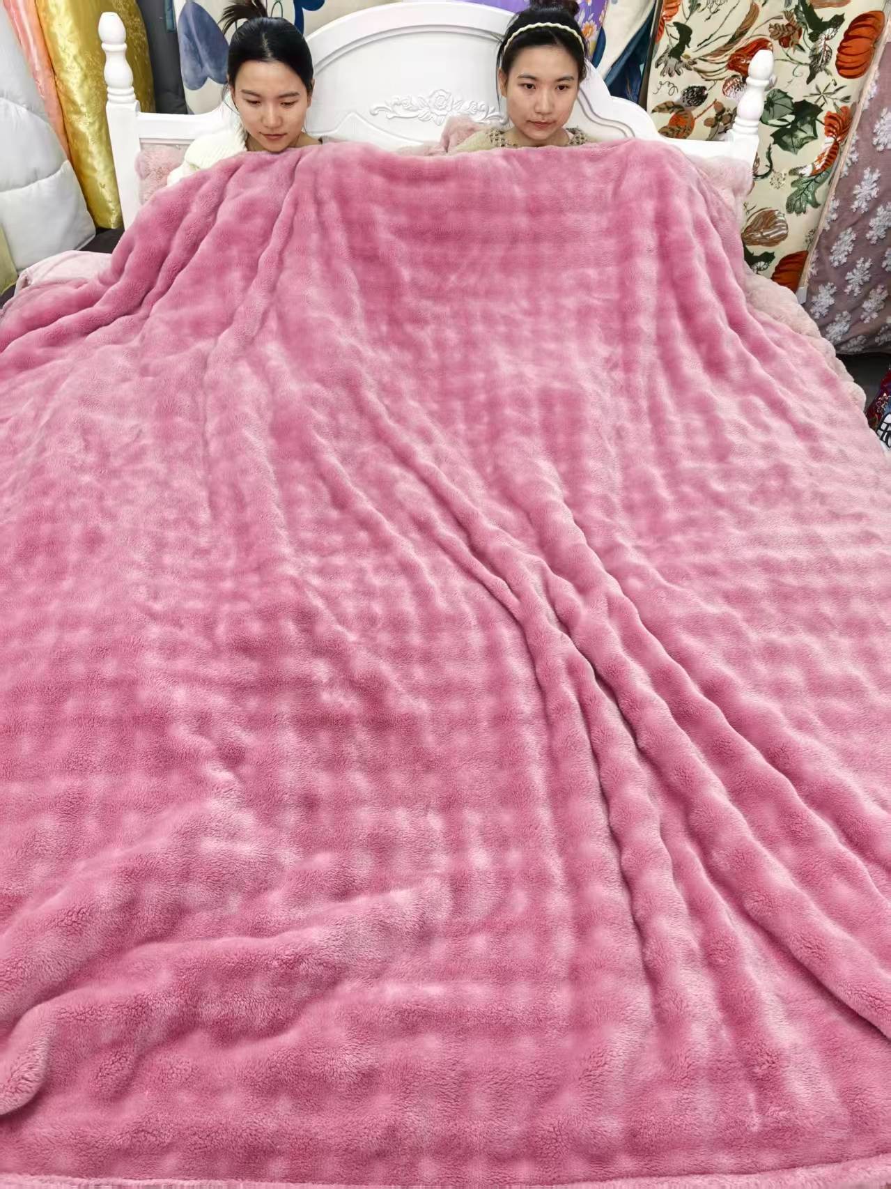 秋冬轻奢简约双人款毛毯舒适奶乎乎软毛毯