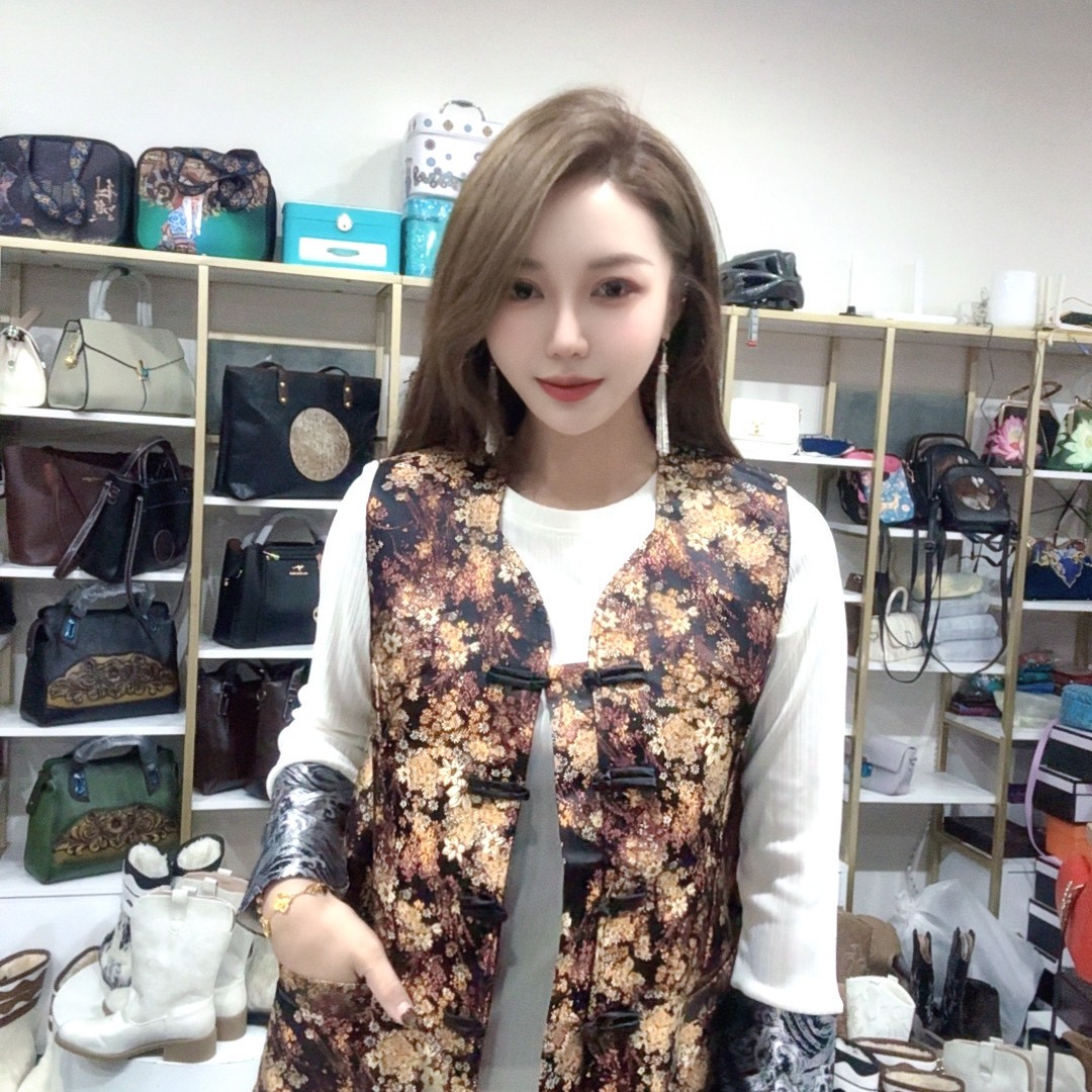 辣妈家新款盘扣马甲