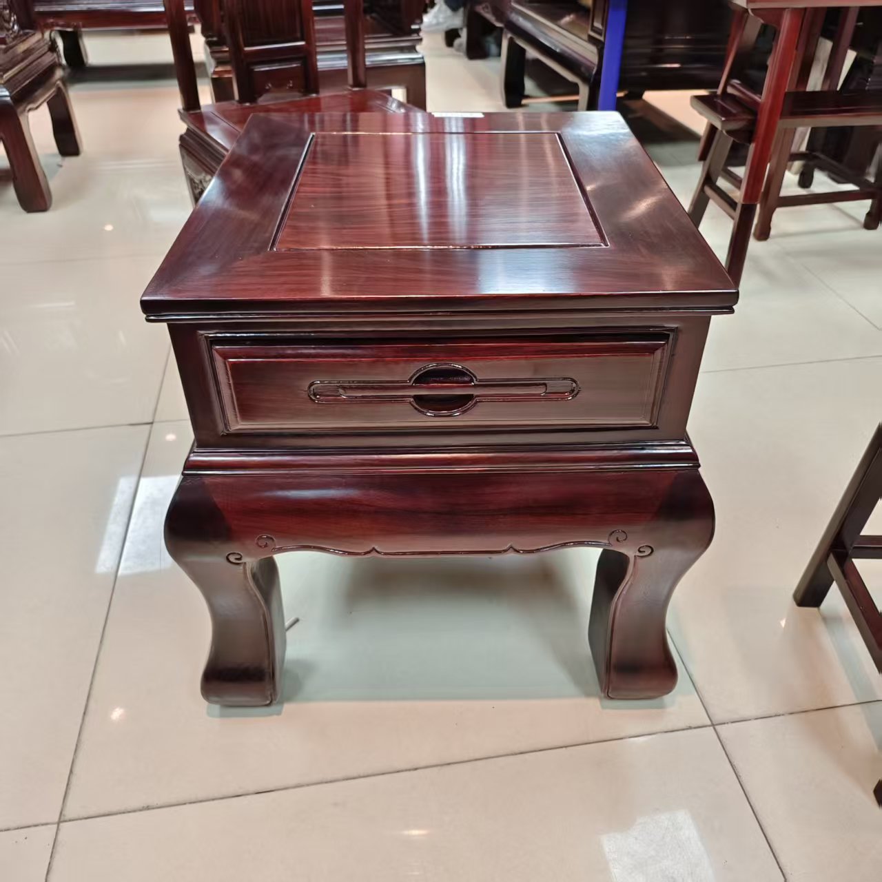 酸枝木 带抽屉角几尺寸：长58宽54高59