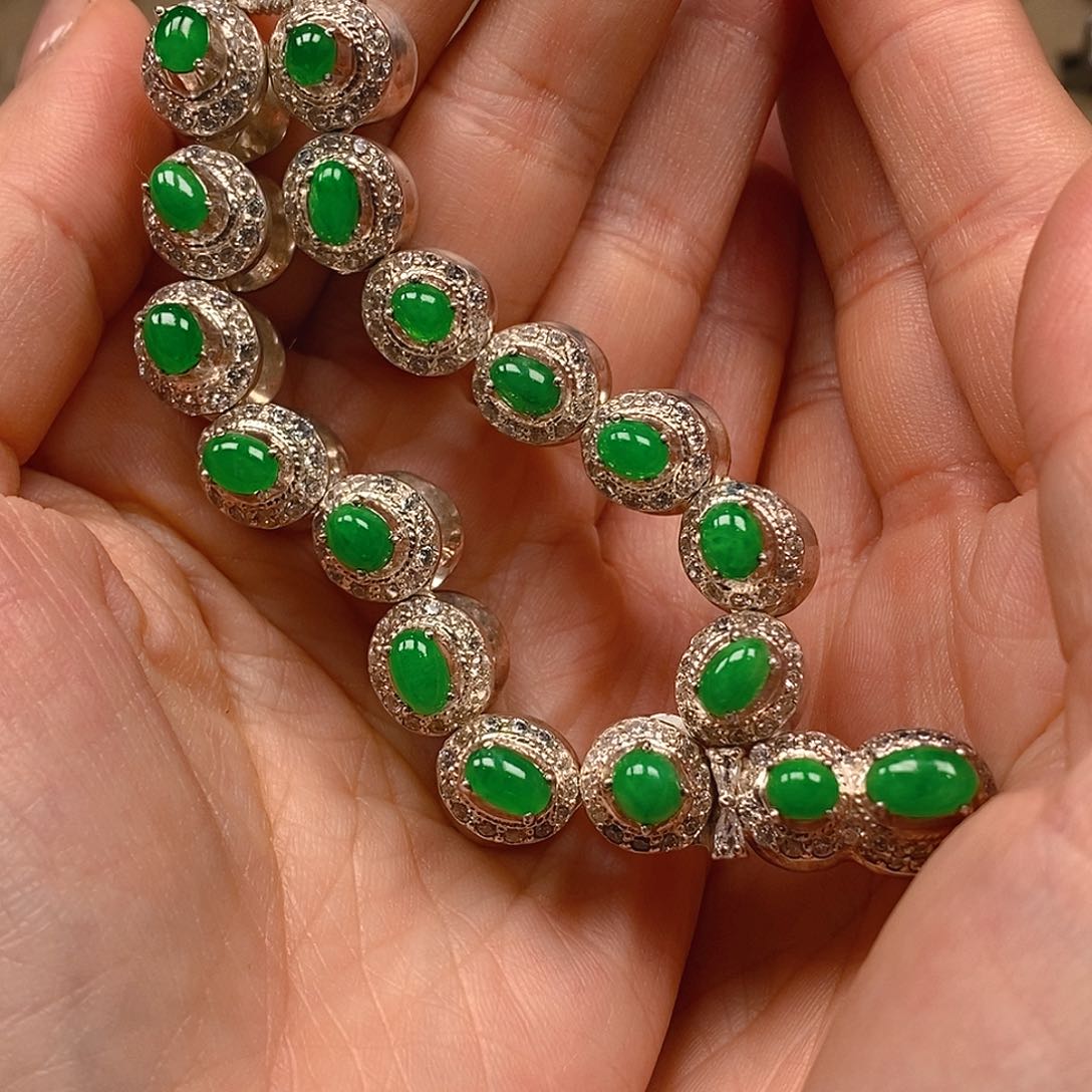 翡翠耳饰未镶嵌翡翠蛋面