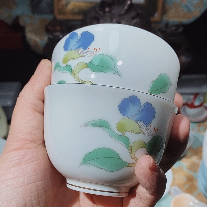 瓷片新年快乐。万事如意