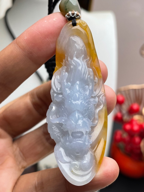 清！天然缅甸翡翠A货特色随行龙