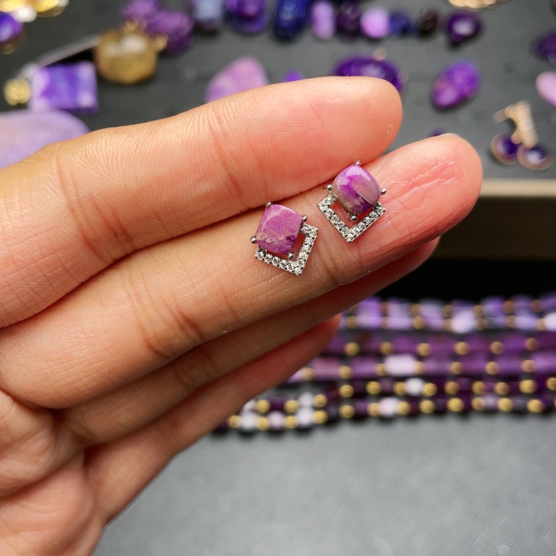 苏纪石（舒俱来）耳钉银S925镶嵌